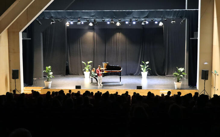 David Ruiz y Blanca Peris inauguran el ciclo de conciertos ‘Clásicos a las 9’ en el Centro Cultural